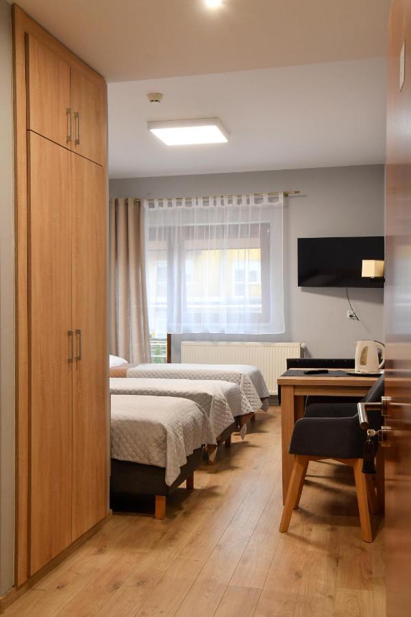 Bed and Breakfast Fotex Ząbki Esterno foto